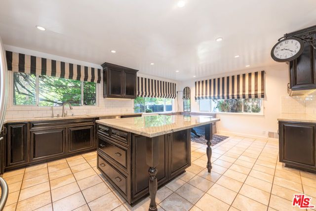 503 N Greencraig Road, Los Angeles, CA 90049