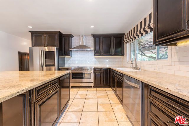 503 N Greencraig Road, Los Angeles, CA 90049