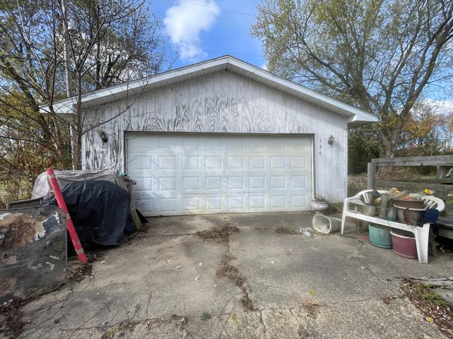 1864 Chapel Road, Spring Arbor Twp, MI 49269