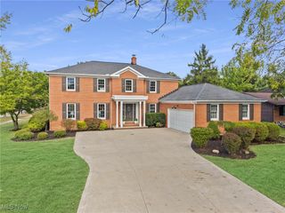10303 Tanager Trail, Brecksville, OH 44141
