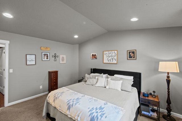 2027 W CENTENNIAL Way, Spokane, WA 99201