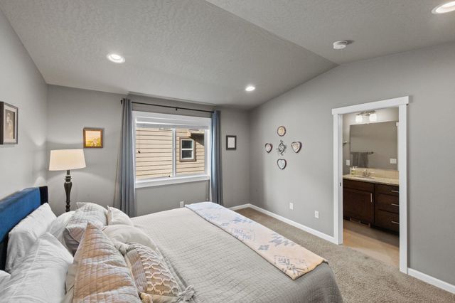 2027 W CENTENNIAL Way, Spokane, WA 99201