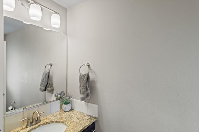 2027 W CENTENNIAL Way, Spokane, WA 99201
