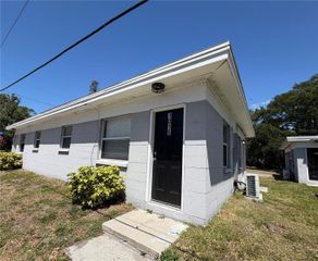 1015 VINE AVENUE, Clearwater, FL 33755