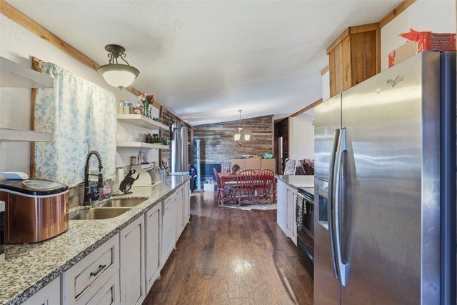9132 Windmill Court W, Cleburne, TX 76033