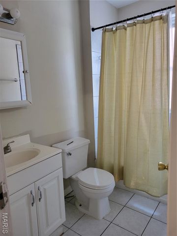 760 Syracuse Avenue, University City, MO 63130