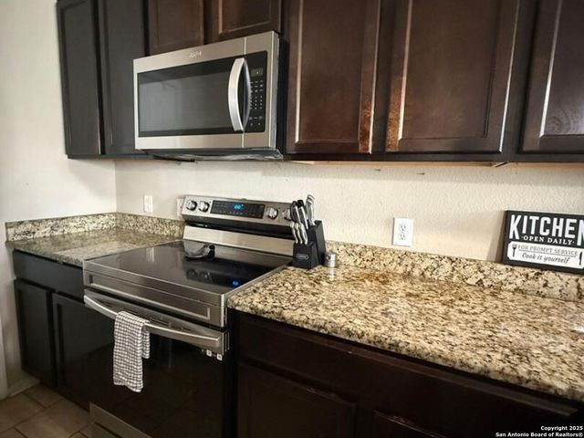 47 Weathering Crk, San Antonio, TX 78238