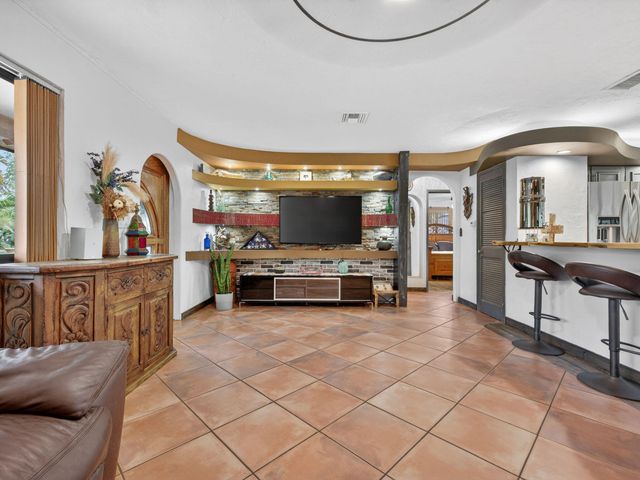 949 NE 25th Avenue, Pompano Beach, FL 33062
