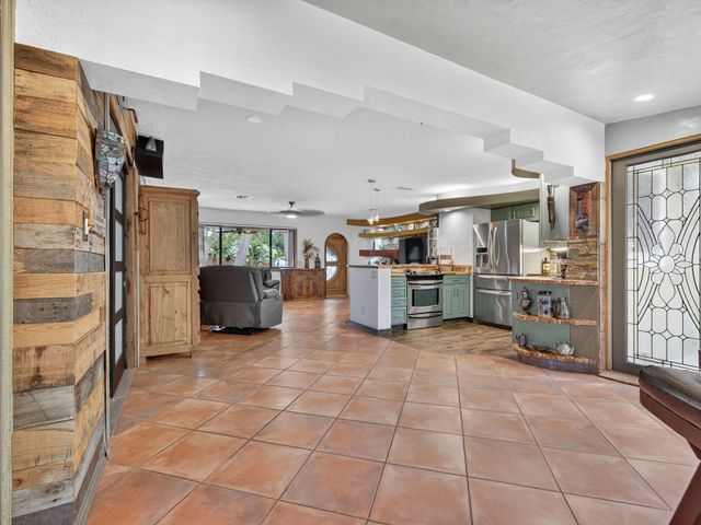949 NE 25th Avenue, Pompano Beach, FL 33062