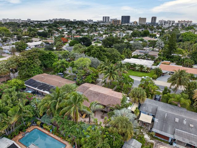 949 NE 25th Avenue, Pompano Beach, FL 33062