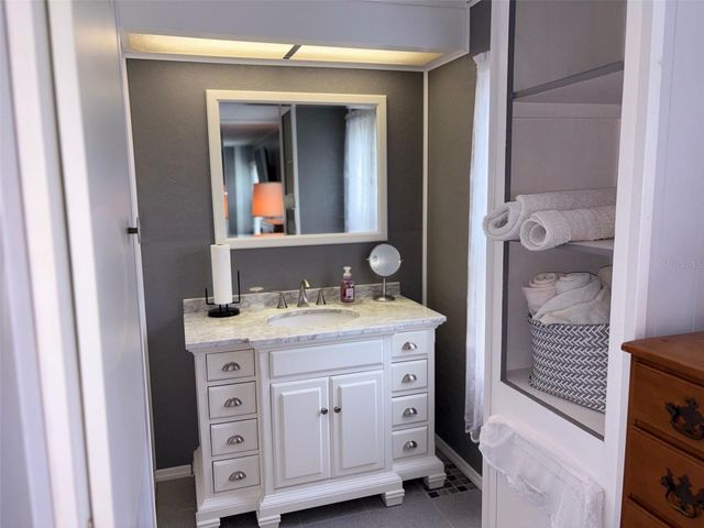 413 CERVINA DRIVE N, Venice, FL 34285