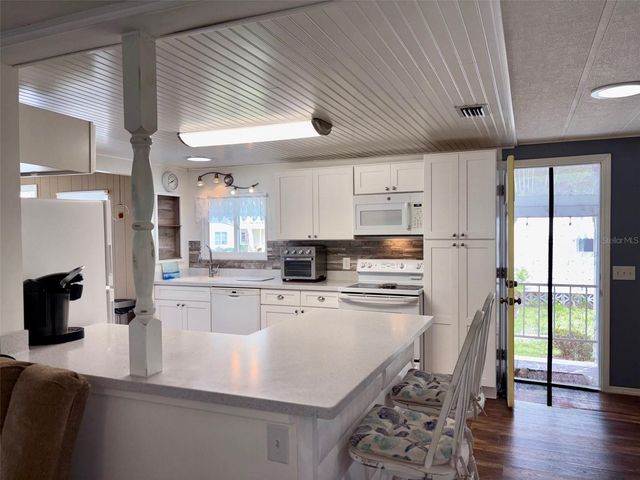 413 CERVINA DRIVE N, Venice, FL 34285