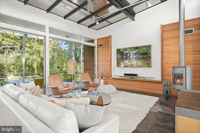 2533 N RIDGEVIEW RD, Arlington, VA 22207