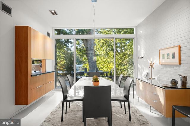 2533 N RIDGEVIEW RD, Arlington, VA 22207