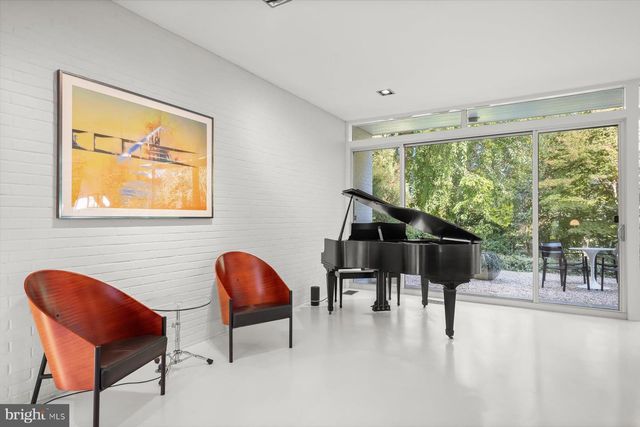 2533 N RIDGEVIEW RD, Arlington, VA 22207