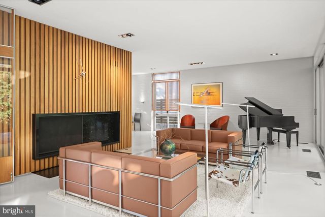 2533 N RIDGEVIEW RD, Arlington, VA 22207