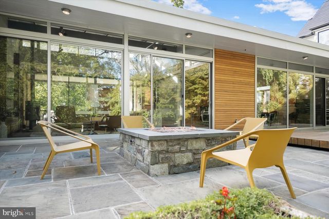 2533 N RIDGEVIEW RD, Arlington, VA 22207