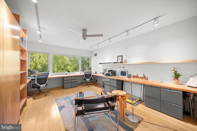 2533 N RIDGEVIEW RD, Arlington, VA 22207