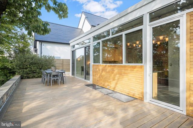 2533 N RIDGEVIEW RD, Arlington, VA 22207