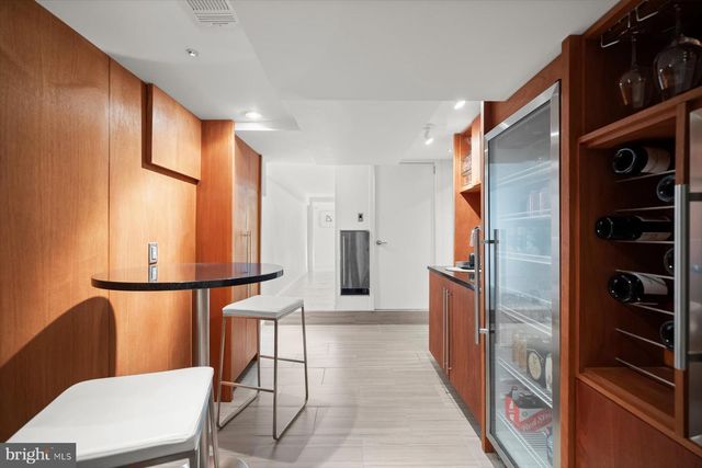 2533 N RIDGEVIEW RD, Arlington, VA 22207