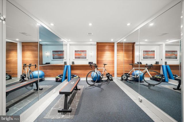 2533 N RIDGEVIEW RD, Arlington, VA 22207