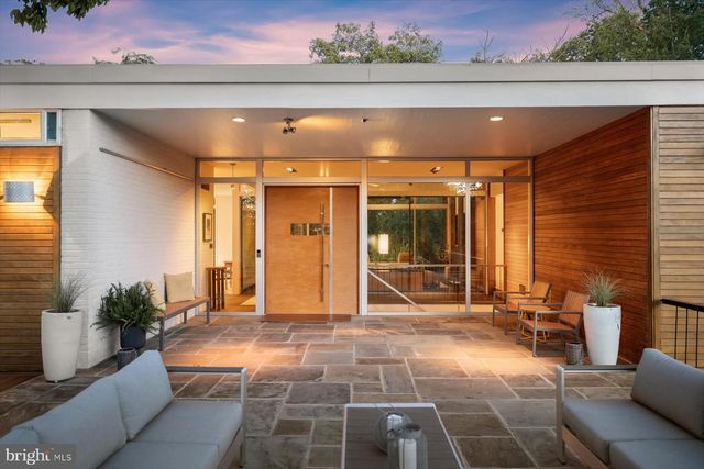 2533 N RIDGEVIEW RD, Arlington, VA 22207