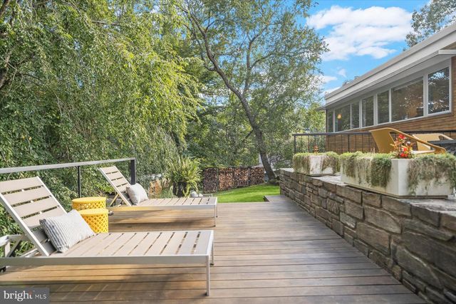 2533 N RIDGEVIEW RD, Arlington, VA 22207