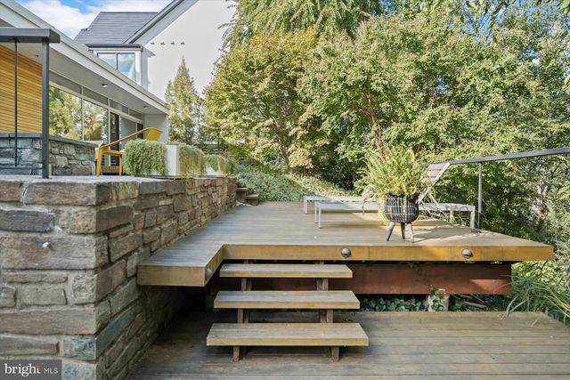 2533 N RIDGEVIEW RD, Arlington, VA 22207