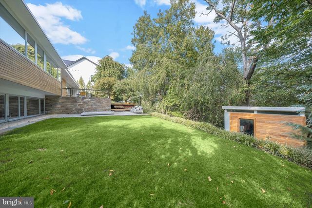 2533 N RIDGEVIEW RD, Arlington, VA 22207