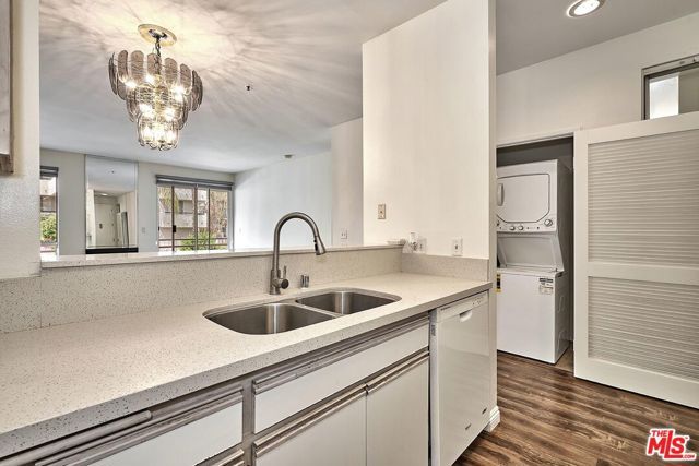 500 S Berendo Street 101, Los Angeles, CA 90020