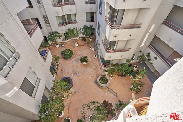 500 S Berendo Street 101, Los Angeles, CA 90020