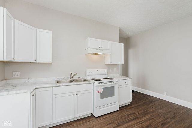 3102 Central Avenue, Indianapolis, IN 46205