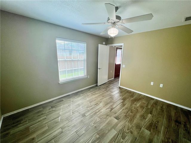 7813 Duber LN, Austin, TX 78747