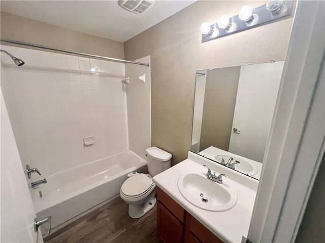 7813 Duber LN, Austin, TX 78747