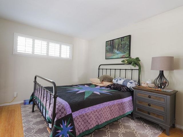 355 Avenue Portola, El Granada, CA 94019