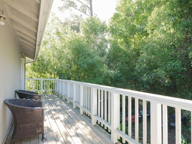 355 Avenue Portola, El Granada, CA 94019