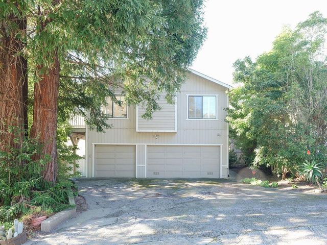 355 Avenue Portola, El Granada, CA 94019