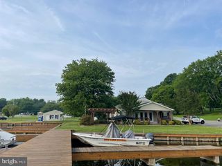 515 S LAKESHORE DRIVE, Louisa, VA 23093
