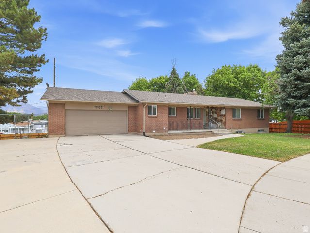 3935 S PHARAOH CIR, Salt Lake City, UT 84123