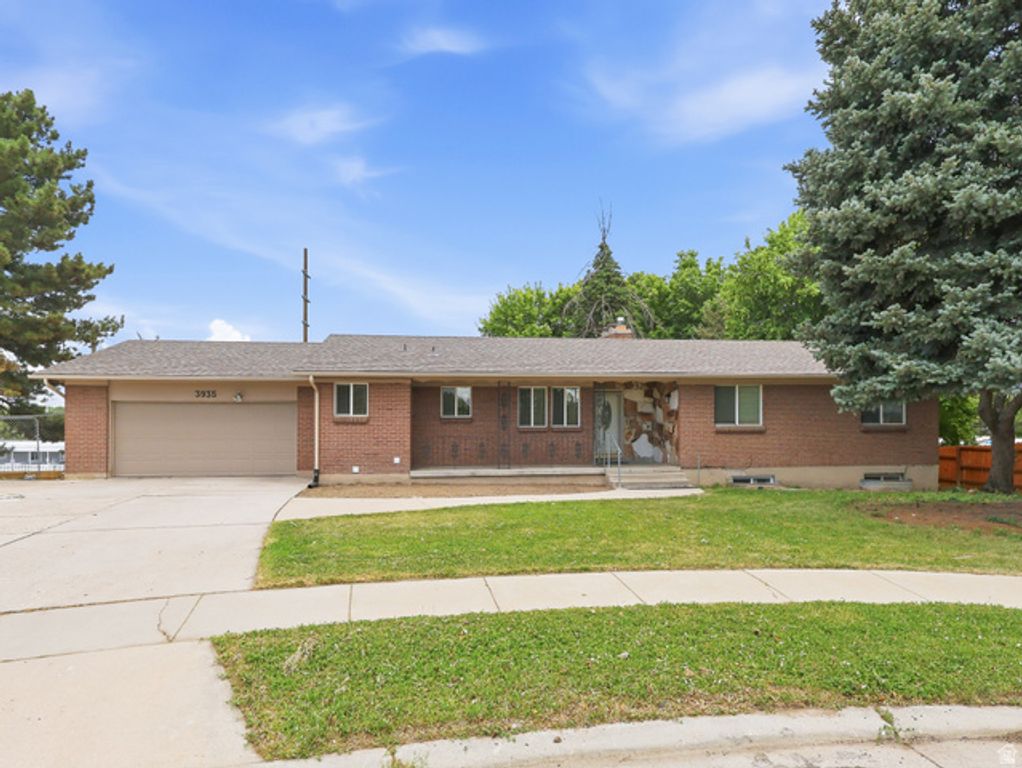 3935 S PHARAOH CIR, Salt Lake City, UT 84123