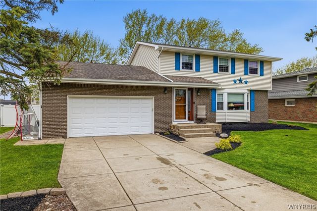 74 Impala Parkway, Lancaster, NY 14086