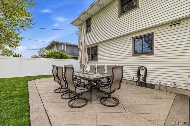 74 Impala Parkway, Lancaster, NY 14086