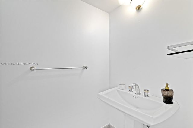 8925 Collins Ave 9J, Surfside, FL 33154