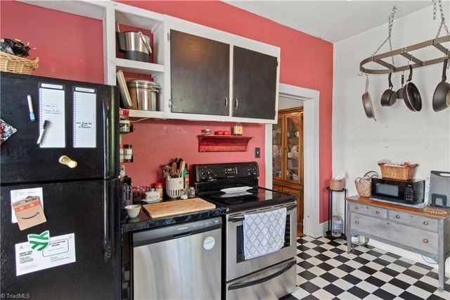 15 W Sprague Street, Winston-salem, NC 27127