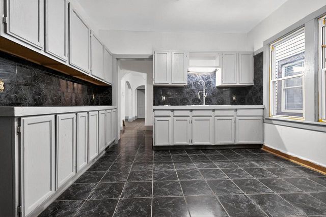 3615 W Center STREET, Milwaukee, WI 53210