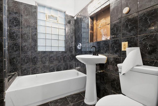 3615 W Center STREET, Milwaukee, WI 53210