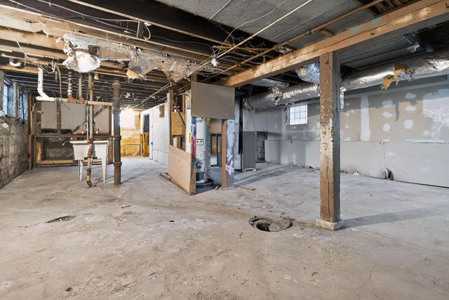 3615 W Center STREET, Milwaukee, WI 53210