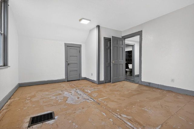 3615 W Center STREET, Milwaukee, WI 53210