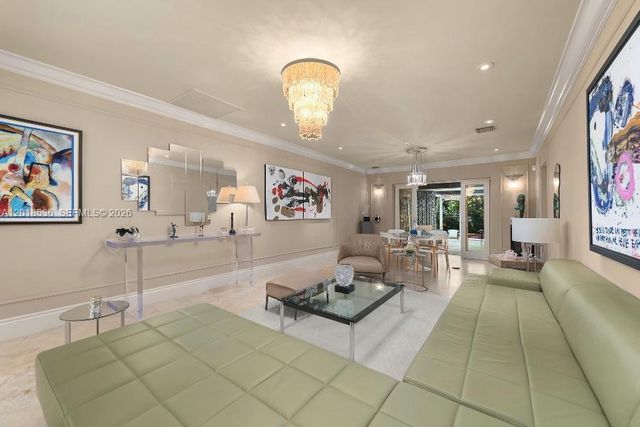 830 E Dilido Dr, Miami Beach, FL 33139