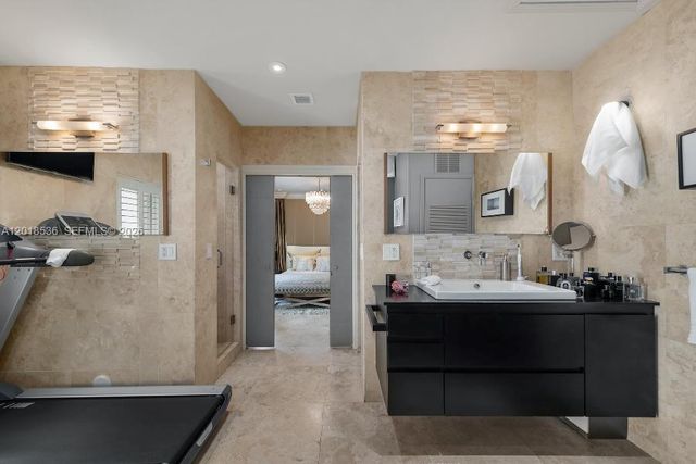 830 E Dilido Dr, Miami Beach, FL 33139
